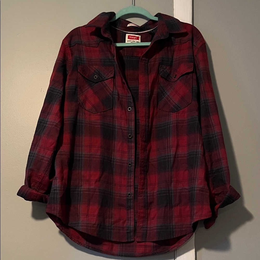 Wrangler Red and Black Plaid Button Down Shirt